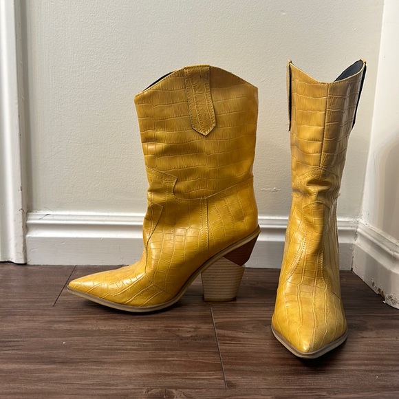 Shoes - Yellow Snakeskin Boots